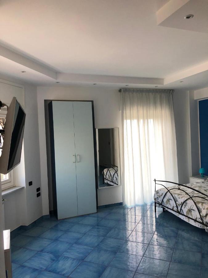 Hotel Blue Sea Salerno Esterno foto