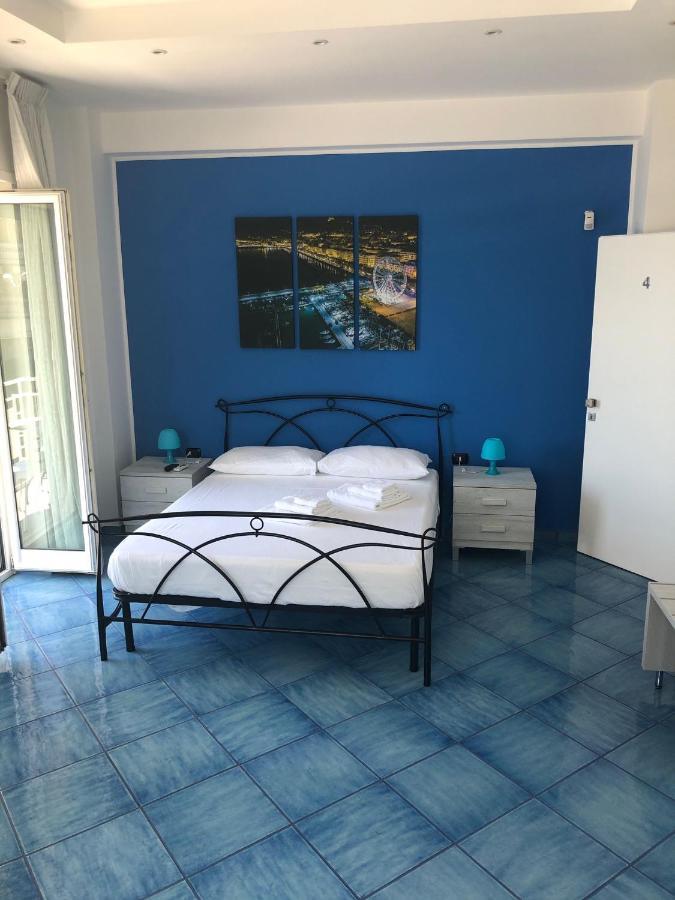 Hotel Blue Sea Salerno Esterno foto