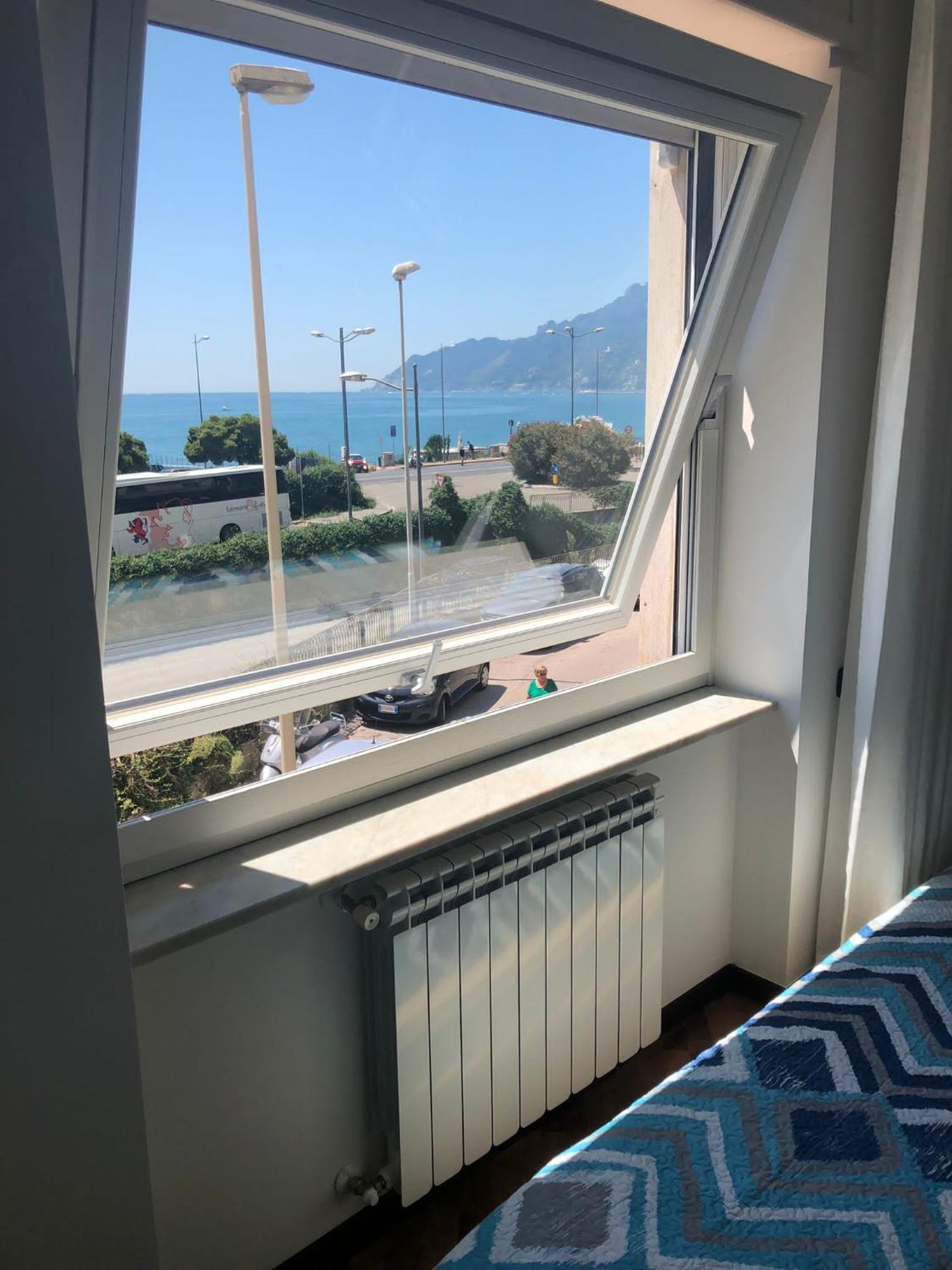 Hotel Blue Sea Salerno Esterno foto